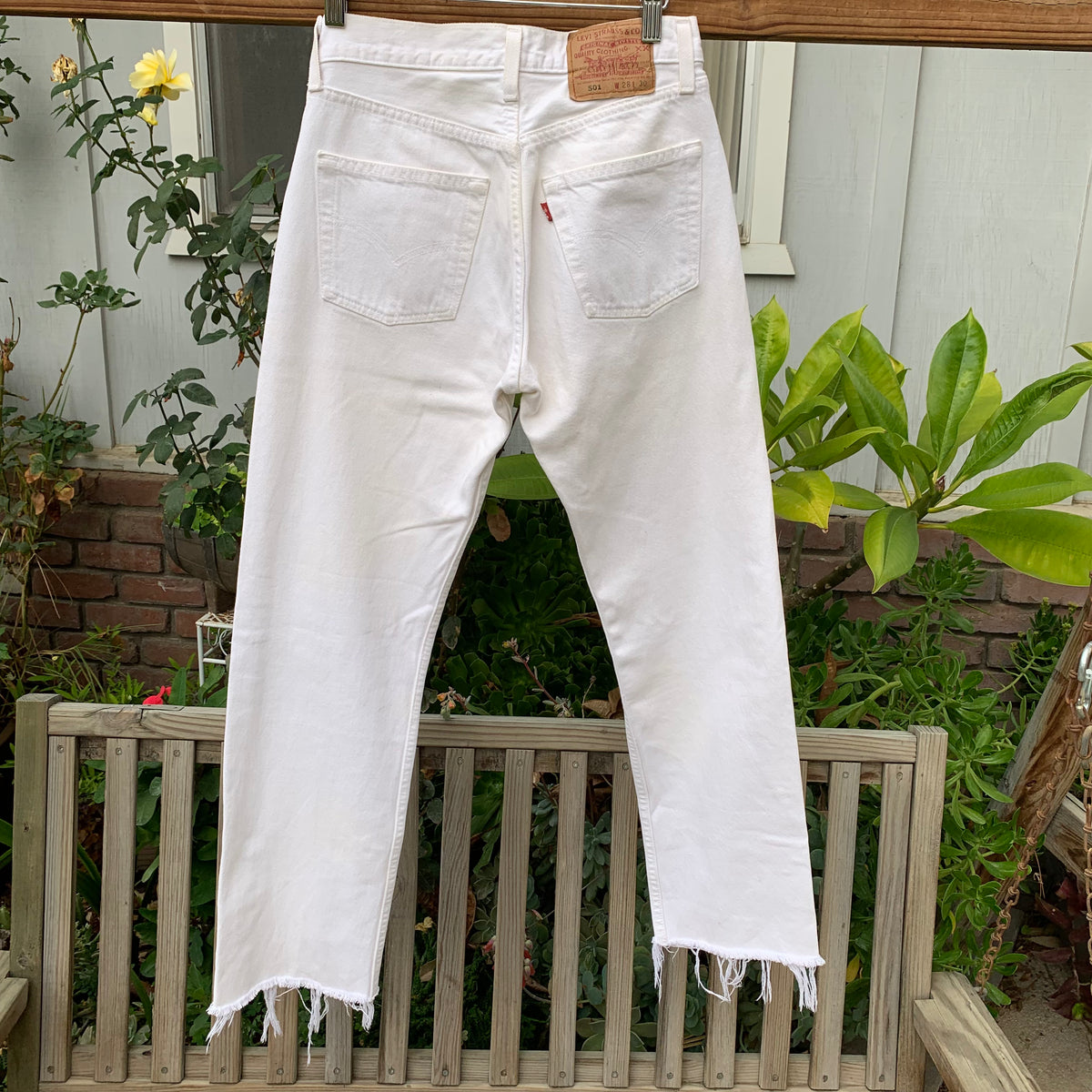 White Vintage 501 Levi's Jeans 26” 27” #2867 – AllVintageDenim