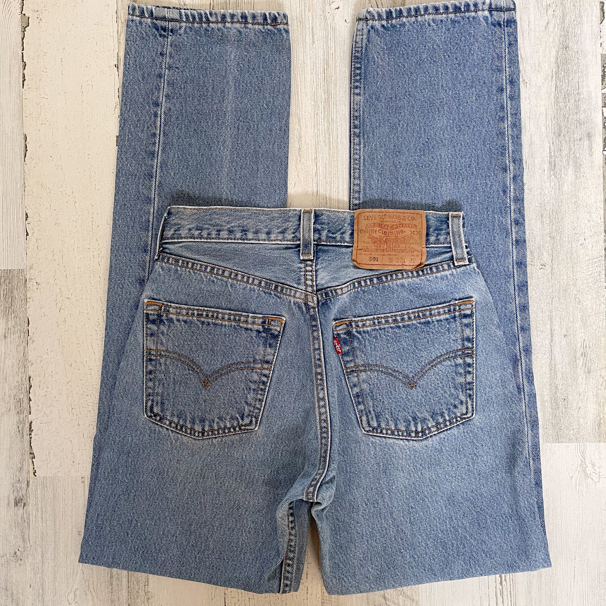 Vintage Levis Levis 501 S Donna Vintage Levi's 501 Jeans “23 “24