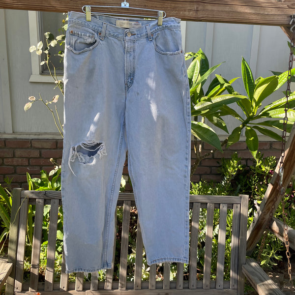 Vintage Early Y2K 560 Levi's Jeans 32” 33” #3166 – AllVintageDenim