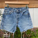 Late 00’s 501 Levi’s Shorts 27” 28” #3102