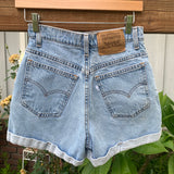 Vintage 1990’s Cuffed Levi’s Shorts 24” 25” #2726