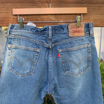 Y2K 501 Levi’s Jeans 32” 33” #2852