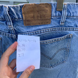 Vintage 1990’s 505 Levi’s hemmed shorts 31” 32” #2639