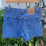 Vintage 1990’s Levi’s Hemmed Shorts 32” 33” #2627