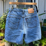 Vintage 1990’s Levi’s Hemmed Shorts 28” 29” #2372