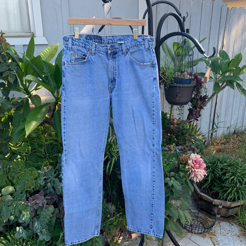 Vintage Lightwash 505 Levi’s Jeans 32” 33” #2605
