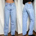 Vintage Lightwash 90’s 512 Levi’s Jeans “27 “28