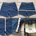 Vintage 1990’s 32920 Hemmed Levis Shorts “28 “29 #1279