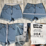Vintage 1990’s 37954 Levi’s Hemmed Shorts “27 “28 #836