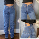 Vintage 512 Medium Wash Levi’s Jeans “25 “26