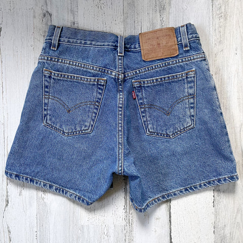 Vintage Levi’s Hemmed Shorts “28 #996