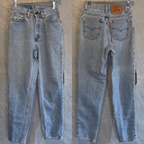 Vintage Lightwash 13512’s Levi’s Jeans “25 “26 Waist