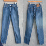 Vintage 512 Medium Wash Levi’s Jeans “26