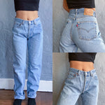 Vintage Lightwash 90’s Women’s Levi’s Jeans “27 “28