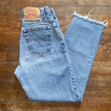 Vintage Medium Wash Levi’s 550 Jeans “26 “27