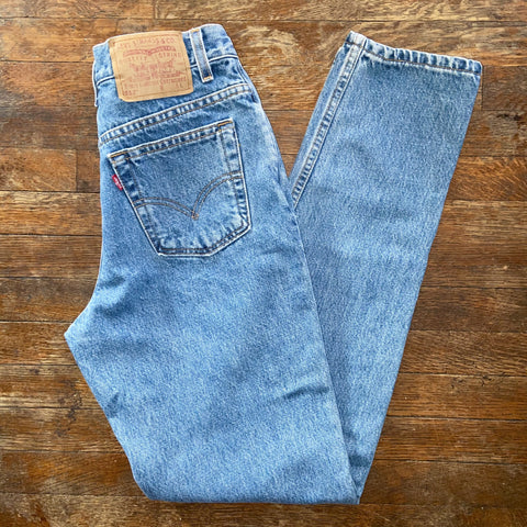 Vintage Medium Wash Levi’s 512 Jeans “26 “27