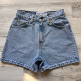 Vintage 1990’s 32920 Levi’s Hemmed Shorts 23” 24” #1624