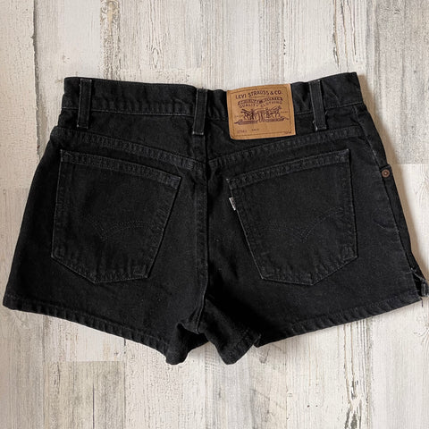 Vintage 37940 Levi’s Hemmed Shorts “27 #801