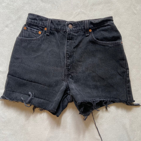Vintage 550 Black Cutoff Levi’s Shorts “28 “29