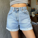 Vintage 90’s 37954 Levi’s Cuffed Shorts “27 “26