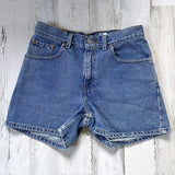 Vintage Levi’s Hemmed Shorts “28 #996