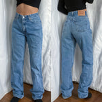Vintage 90’s Medium Wash 512 Levi’s Jeans “29 “28 “30