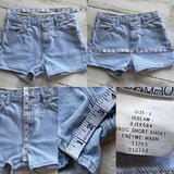 Vintage 90’s Lightwash Calvin Klein Shorts “26