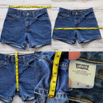 Vintage 90’s Levi’s Shorts “27 “26 #660